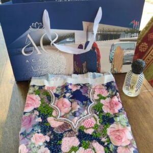 مخورات بنات صغار